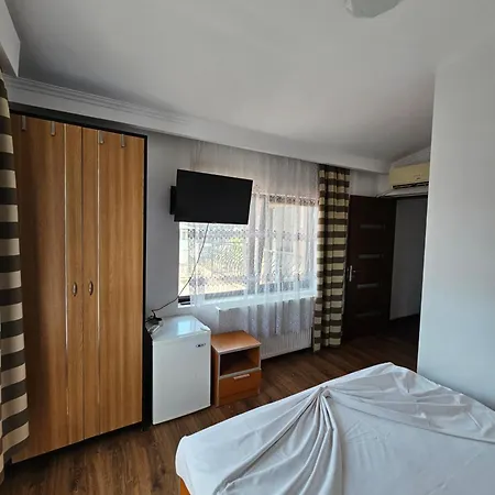 Pensión Alya Constanţa