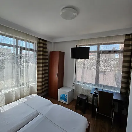 Alya Guest house *